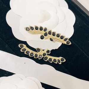Broches de marque de rue européenne broche en or 18 carats broche d'amour femelle broche romantique cadeaux vintage famille classique logo bijoux de créateur avec boîte