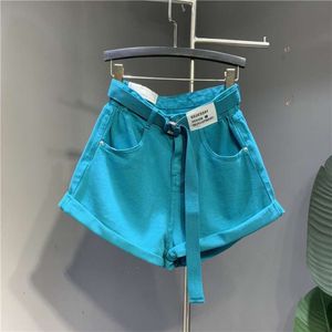 Europese stijl 2024 Zomer Nieuwe Peacock Blue Slimming Wide Leg Denim Shorts, Dames Trend Rolle Edge A-Line Patch Hot Pants