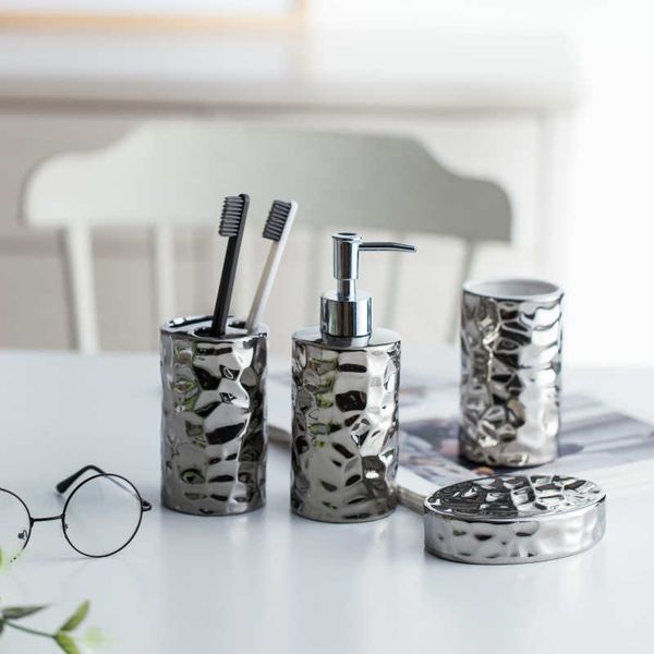 Ensemble de salle de bain en céramique de style européen accessoires de salle de bain en plaqué argent tasses de lavage porte-brosse à dents distributeur de porte-savon SH190919