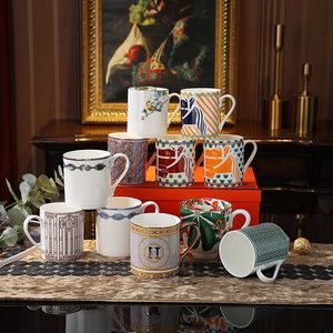 Taza de cerámica de estilo europeo, taza de porcelana de hueso, taza de té para oficina, taza de agua para el hogar, tazas de leche para desayuno, regalo