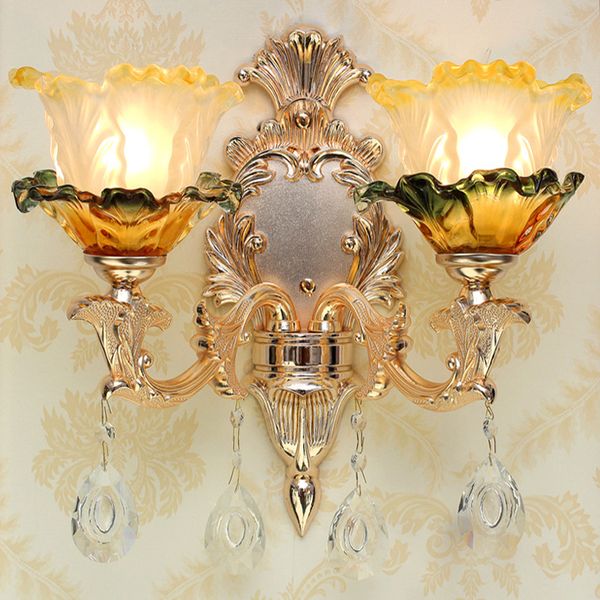 Applique murale de style européen en cristal à double tête, lampe de chevet pour chambre à coucher, villa, salon, lumières de fond, décoration d'hôtel