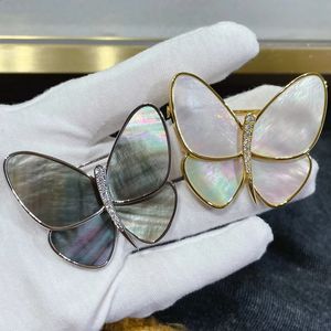 Europes Top Jewelry 925 Pure Silver Grey Grey White Fritillary Butterfly Lady Brooch Sweet Cute Fashion Luxury Brand Party Gift 240418