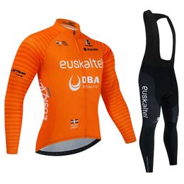 Euskadi Beroepsteam Spring Lange Mouw Cycling Jersey Set Men Bicycle Dessen Mtb Bike Jersey Bib Pants Kit Ropa Ciclismo 240508