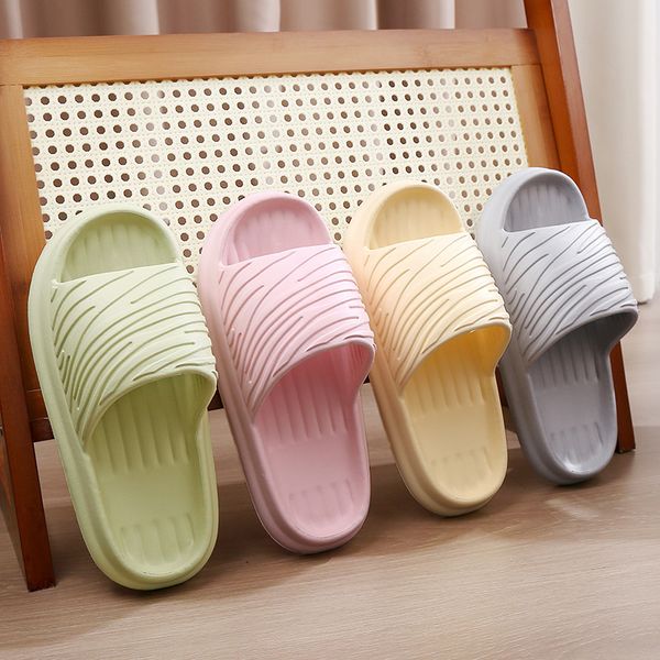 Pantoufles EVA Accueil salle de bain antidérapante et usage domestique Diapositives plates de créateur de mode pour femmes filles dames chaussures plates d'intérieur sandales chaussures de plage d'été livraison gratuite