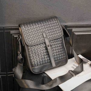 Avondtas Koreaanse stijl mannen schoudertas mode weef lederen handtassen voor mini sling crossbody mannelijke zak een hoofd 220728