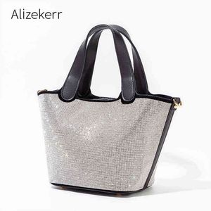 Avondtas dames kristal emmer handtas 2022 Nieuwe glanzende strass zilveren portemonnee en luxe ontwerper crossbody tas hoge kwaliteit 220622