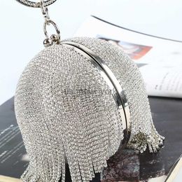 Avondtassen 2022 Sliver Diamonds Strass Round Ball Bags For Women Fashion Small Tassels Clutch Bag Ladies Ring Handtas Avondkoppelingen HKD230821