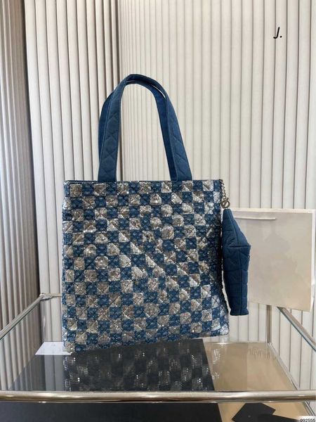 Sacs de soirée 2023 trajets de luxe Début du printemps nouvel échiquier à paillettes grande capacité sac à main toile trajets fourre-tout shopping