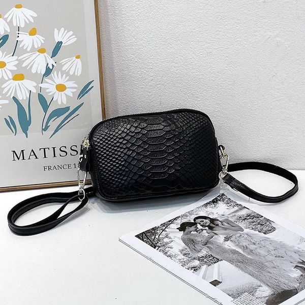 Bolsas de noche 2023 Mini patrón de serpiente bolso de hombro de cuero genuino mujeres crossbody flor en relieve bolsos pequeños embrague tres cremalleras monedero