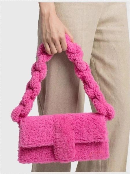 Bolsas de noche 2024 Moda Invierno Lana de cordero Pequeño Hobo Bolsa Anudada Piel sintética Bolso Bolso de mujer Furry Mango corto Embrague Suave Peluche Cálido