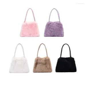 Sacs de soirée 2024 Bagversatile épaule en peluche à la mode pour différentes tenues montrent votre charme dans Daily Shoppingschool Travel and Dates