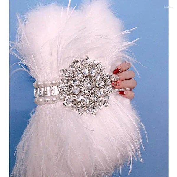 Sacs de soirée 2024 Léger Luxury Fashion Brand Water Diamond Ostrich Feather Sag Dîner Banquet Handheld Straddle Adddle