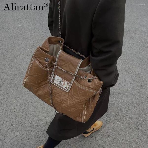 Sacs de soirée Aliattan Fashion Messager Sac rétro de conception de diamant marron clair