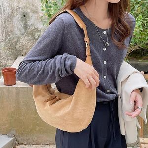 Bolsos de noche Bolso de luna de gamuza sintética informal para mujer Bolsos de dama vintage Diseñador Hombro de alta calidad Monederos grandes para mujer Tote grande