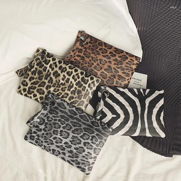 Sacs de soirée décontractés pour les femmes 2024 Animal Princer Leopard Clutch femelle Design en cuir portefeu