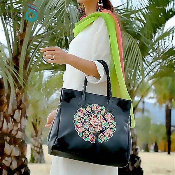 Bolsos de noche Bolso de diseñador de lujo con bordado de estilo chino para mujer, bolso de mano de gran capacidad de cuero PU para mujer