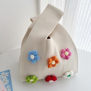 Avondtassen Kerstmis Rode Handtas Bloem Decoratieve Emmer Tas Ins Mode Kleurrijke gebreide draagtas Dames Festival Cadeaupakket A568