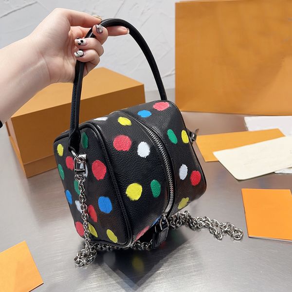 Bolsas de noche bolsas cosméticas cajas diseñadores bolsas de bolsas de bolsas de bolsas mini billetera colorida trago de cadena plateada bolso de lujo