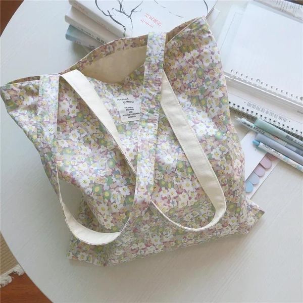 Bolsas de noche Bolsa de mujer floral de algodón Lienzo grande Hombro de compras para comestibles Reutilizable Plegable Estudiantes Libros Tote Bolsos