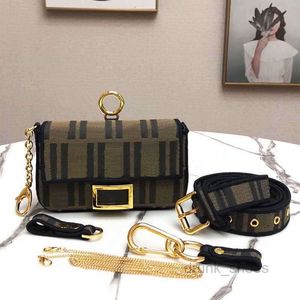 Bolsos de noche Bolso cruzado Bolsos de hombro Totes Bolsos de mujer Monederos 5A Calidad Clásico Con letras Gran capacidad Anillo de cerrojo de metal Mano