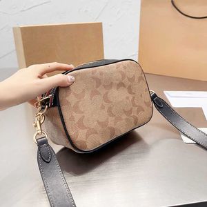 Sacs de soirée Sac à bandoulière Coabag Sacs de créateurs Brown Designers Snapshot Femmes Zipper Sac fourre-tout en cuir doublé Sacs pour appareil photo Sac à main 221019