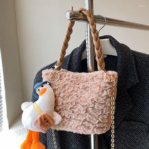 Avondtassen schattige draagtas 2022 winter zachte warmte pluche luxe design handtassen voor dames bloem emmer messenger schouder portefeuilles