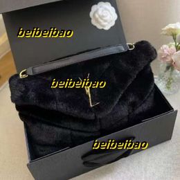 Bolsos de noche Bolsos de diseñador Bolso de mano Bolsa de asas Bolsa de sobre de nube Crossbody Lady Bolsas de hombro Piel de oveja Cadena de oro Moda Bolsos de piel de peluche Monedero 2024