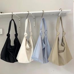 Bolsos de noche, bolso sencillo de gran capacidad de diseñador para mujer, bolso cruzado de hombro de cuero suave de primera calidad 2023 PU, bolso de viaje versátil