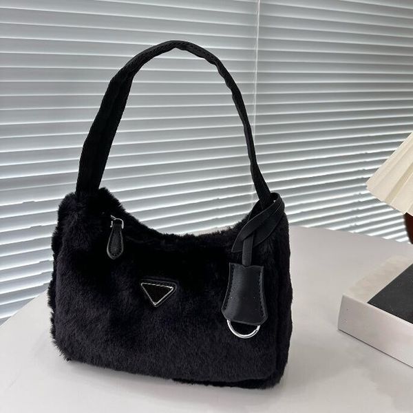 Sacs de soirée Designer Sportsexy HOBO Underarm BAG Noir Laine Triangle Sac à bandoulière Luxurys Femmes Peluche Fourrure Bourse Cross Body Sac à main Portefeuilles pour femmes