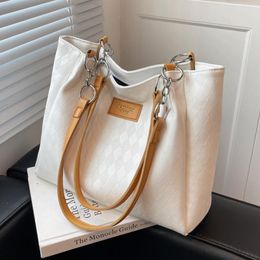 Bolsos de noche Diseñador Tote Pu Leather Retro Ladies Portable Bucket Bag Casual One Shoulder Factory Fashion Messenger