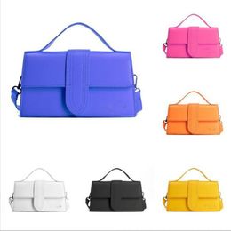 Bolsos de noche Bolsos de diseñador para mujer Bolsos vintage Axilas Cuero de PU Un hombro Cartera de mano de lujo 24-14-6cm