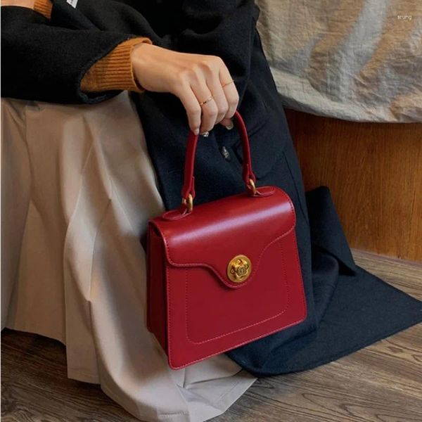 Sacs de soirée élégants à main haut de gamme pour les femmes du concepteur de luxe sac à main rouge mariage femelle carrée douce avancé