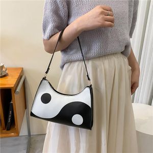 Sacs de soirée Fashion Black Blanc Hit Couleur Bag Femme Pu Leather Tai Chi Yin Yang Simple Underarm épaule Femme Designer Pourse