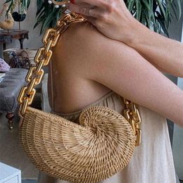 Sacs de soirée Fashion Conch Paille Épaule Crossbody for Women Brand Brand Wicker Woven Bag Designer Rattan Female Bourses et Clutch 2022226Q