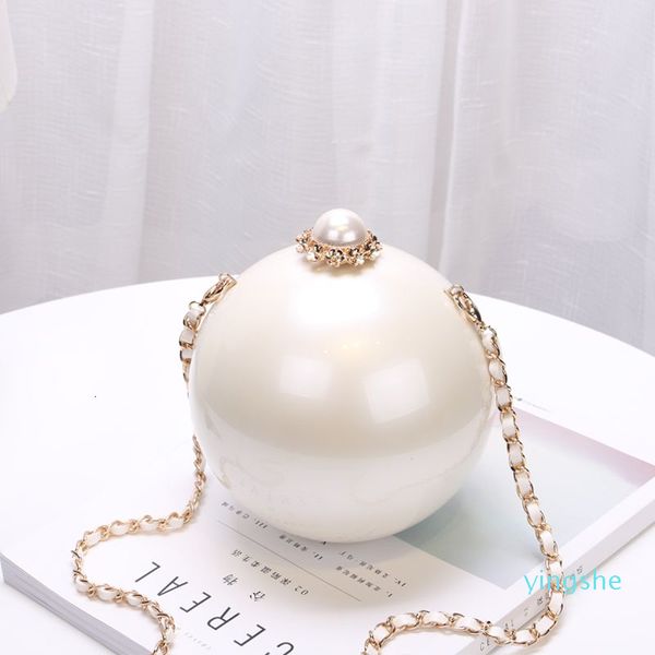 Bolsos de noche Diseño de moda Pearl Ball Party Mujer Bolsos Global Esférico Acrílico Estuche rígido Hombro Pequeño bolso cruzado 221128