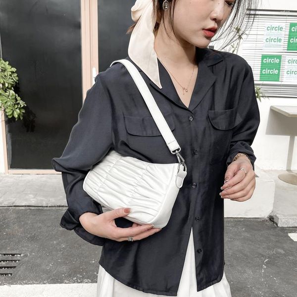 Bolsas de noche Diseñador de moda Bolsa de axila blanca para mujer Señoras dobladas Hobos PU Cuero Hombro Femenino Simple Pequeño Flap Monedero Bolsos