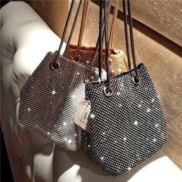 Avondtassen Mode Diamant Vrouwen Keten Schoudertas Portemonnees En Handtassen Kristallen Clutch Avond Emmer Zakken Party Crossbody Tas 230323