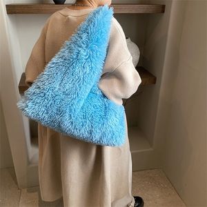 Sacs de soirée Mode Fausse Fourrure Grand Sac Fourre-Tout Spécial Designer Femmes Sacs À Main Doux Moelleux En Peluche Dame Sacs À Main Casual Hiver Grand Shopper Bourse 231117