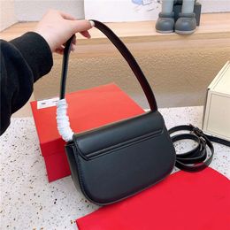 Bolsas de noche Moda Flap Jingle Mujeres Hombro Suave Damas Axila Crossbody Bolsa Bolso Bolso Ocasiones versátiles Carta portátil Toth