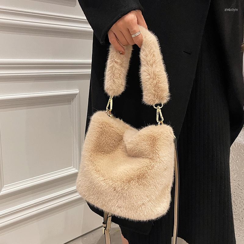 Evening Bags Fashion Plush Shoulder Bag For Women Cute Handbags Luxury Faux Fur Lady Messeneger Large Capacity Tote Purses Winter Bucket