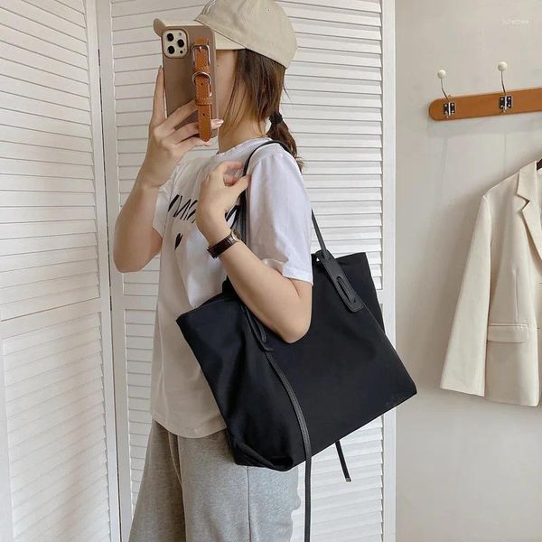 Bolsas de noche Moda Personas de moda con el mismo párrafo Bolsa de mujer Coreana Casual Viajero de gran capacidad Solo hombro