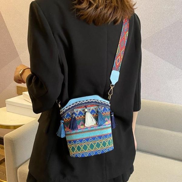 Bolsos de noche moda mujer 2023 estilo nacional personalizado hombro bandolera borla cubo tejido