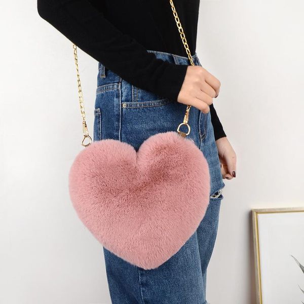 Akşam Çanta Moda Kadın Kalp Şeklinde Handbagss Sevimli Kawaii Sahte Kürk Crossbody Cüzdan Çanta Peluş Zincir Omuz Çantası Bayan HandbagsEv