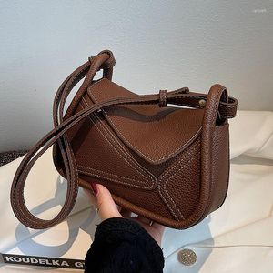 Avondtassen mode dames kleine bakken tas schattige korte handgreep schouder voor vrouwen 2023 handtassen dames lederen crossbody