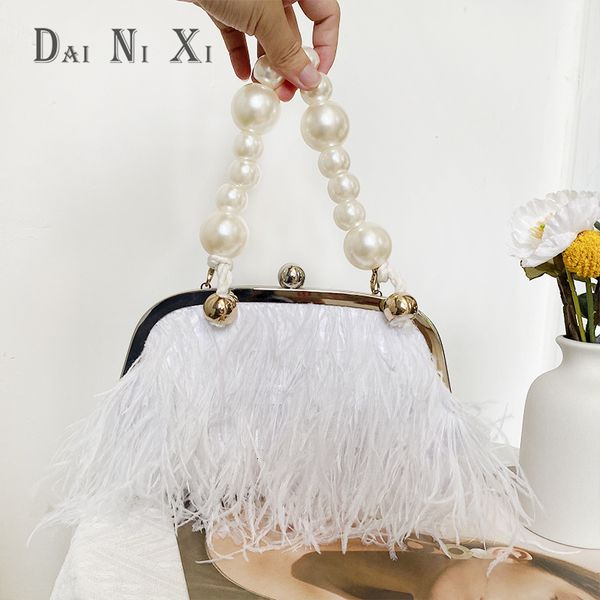 Sacs de soirée portefeuille femelle dames rose autruche Pluat Purse's Handor's Handle Sac Luxury Designer Handsbag Perle Chain Shoulder Fur Sacs 230811