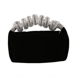 Avondtassen Handgemaakte zwarte fluwelen dames handtas koppelingen tas mode luxe shandel portemonnees dames feestkoppeling 221128