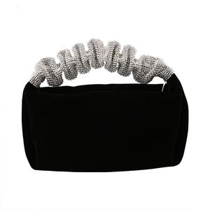 Bolsos de noche Hecho a mano Terciopelo negro Mujeres Bolso Embragues Bolsa Moda Lujo S Mango Monederos Ladies Party Clutch 221128