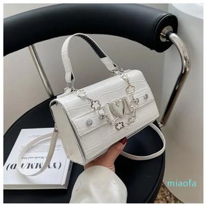 Avondtassen Harajuku schoudertas vrouw metalen punk moto biker stijl vrouwelijke handtassen kruis papieren clip messenger tote bolsas de mujer