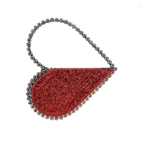 Sacs de soirée en forme de coeur d'embrayage de diamant pour les femmes Designer Chic poignée en métal brillant paillettes sac à main femme sacs à main de mariage