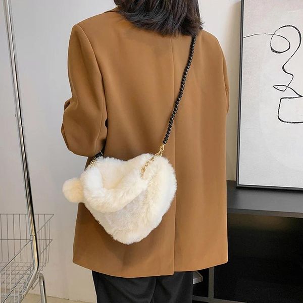 Sacs de soirée en forme de coeur moelleux pour femmes perles en peluche pochette douce fourrure fourre-tout petit luxe designer sac à main épaule de fourrure